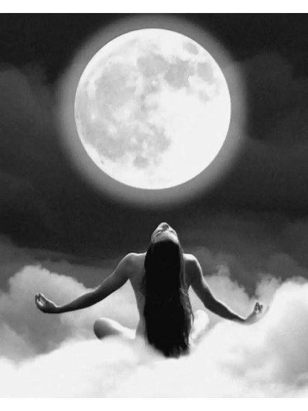 Женщина Луна