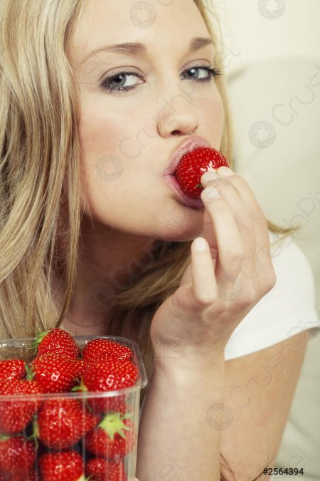 Свежая клубника