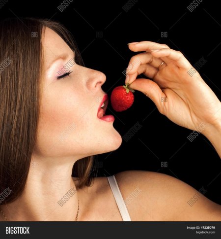 Ягодный поцелуй