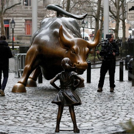 Бронзовый бык в Нью-Йорке