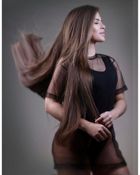 Лонг Хаир Дивас с длинноволосой Леоной