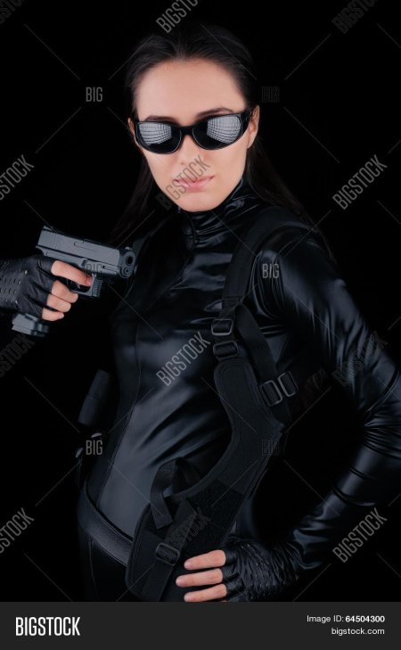 Девушка шпион