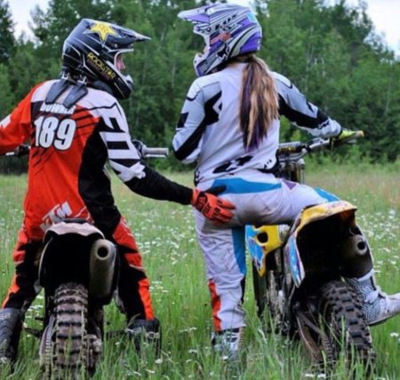 Мотоцикл эндуро для двоих