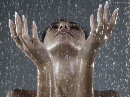 Девушка дождь