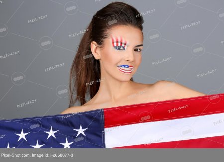 Флаг США В макияже