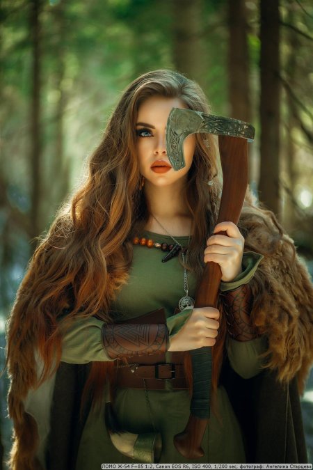 Фотосессия в стиле викингов для девушек