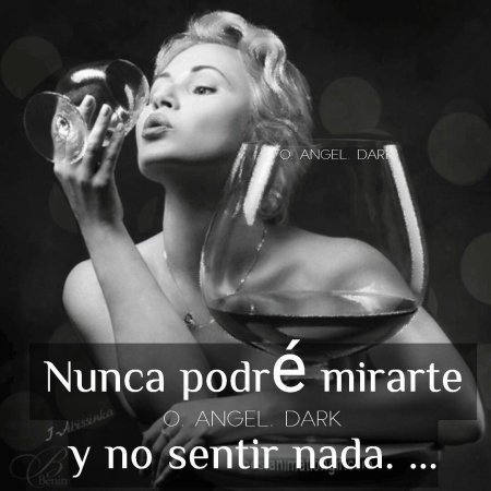 Девушка с бокалом