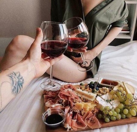 Романтический ужин с вином