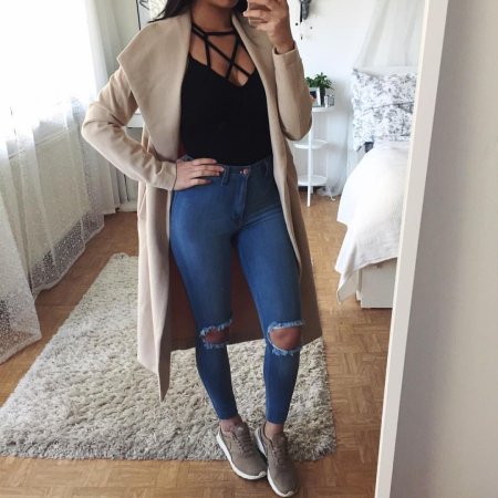 Джинсы в обтяжку