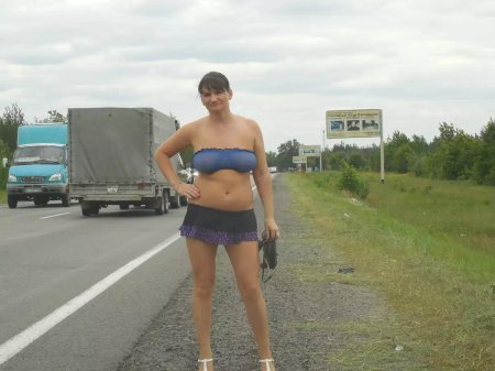 Проститутка на трассе