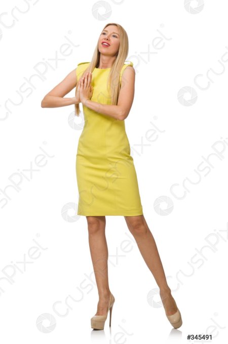 Блондинка в желтом платье