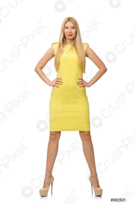 Sandy в жёлтом платье