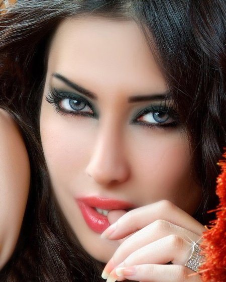 Мадиха Кнефати