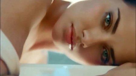 Адриана Лима глаза гиф