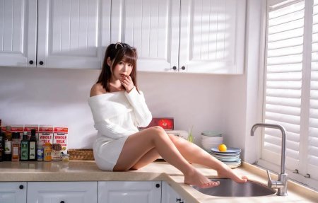 Кухня девушка