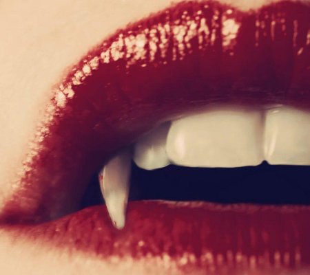 Женские губы