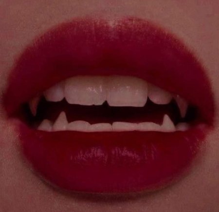 Вампирские клыки