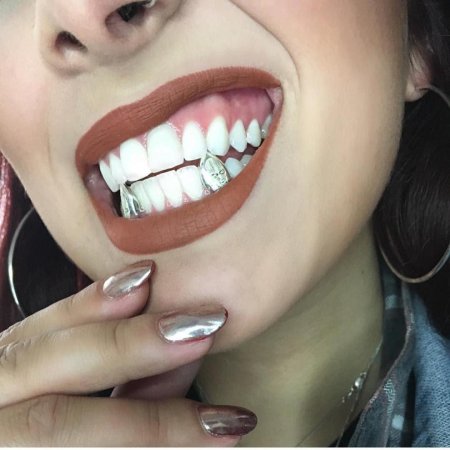 Украшение для зубов скайсы