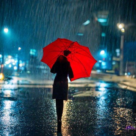 Девушка с зонтиком