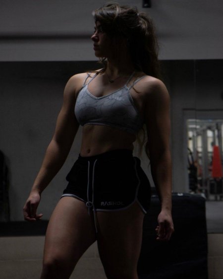 Спортивное женское тело