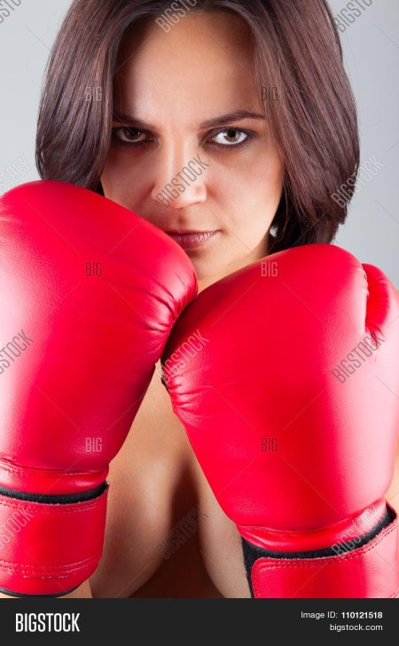 Фотосессия в боксерских перчатках девушка