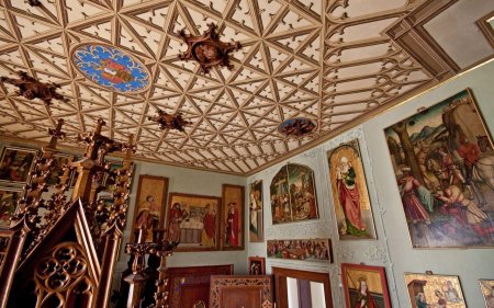 Лихтенштайн замок в Германии внутри