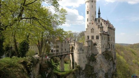 Замок Лихтенштейн Германия
