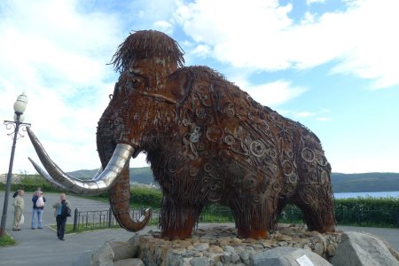 Магадан мамонт памятник