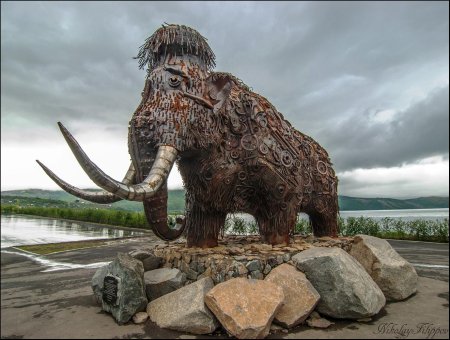 Магадан мамонт памятник