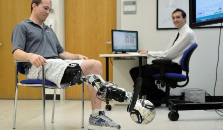 Бионический протез ноги