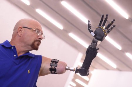 Бионический протез руки Джона Хопкинса