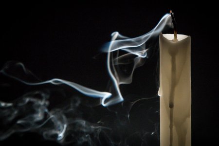 Потухшая свеча