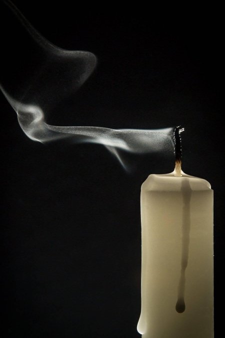 Потухшая свеча