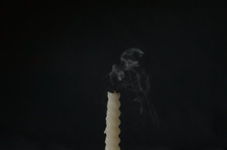 Потухшая свеча