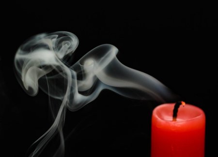 Свеча потухла