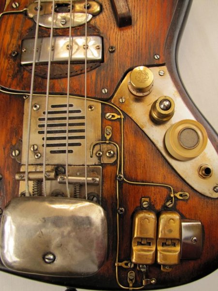 Гитара в стиле стимпанк