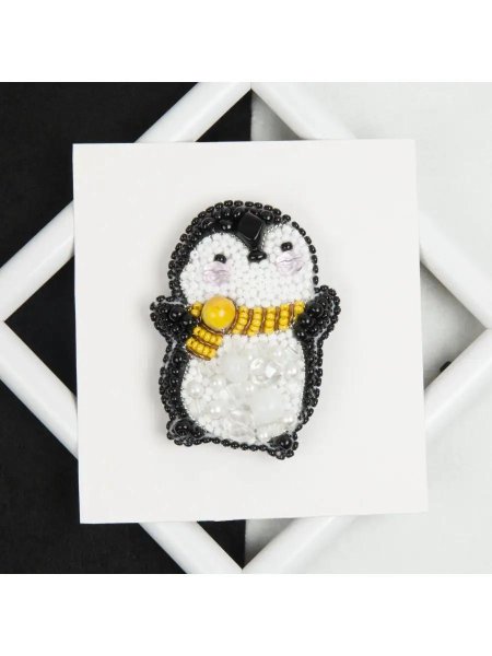 Брошь Пингвин из бисера