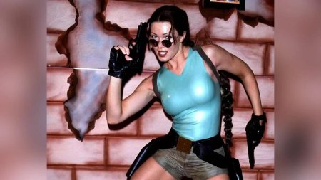 Нелл МАКЭНДРЮ Лара Крофт