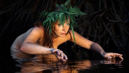 Праздник Ивана Купалы нагишом