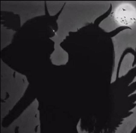 Тень с рожками