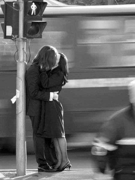 Поцелуй на вокзале