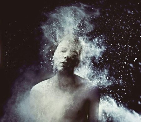 Сюрреалистические Автопортреты Kyle Thompson