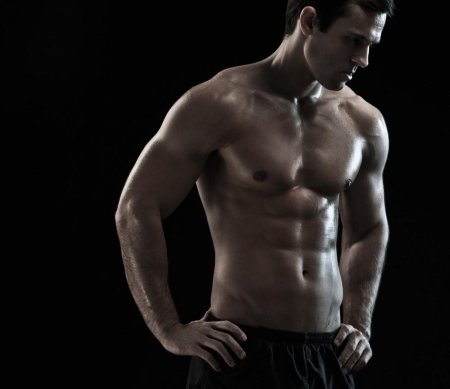 Мужское тело