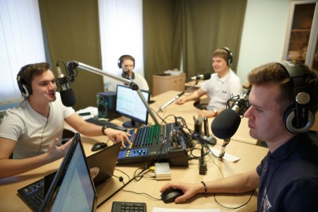 Профессия радиоведущий