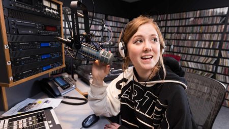 Музыкальные радиостанции