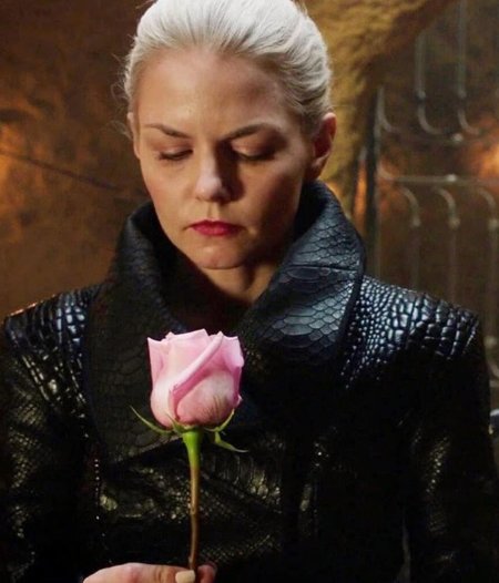 Однажды в сказке эмма свон