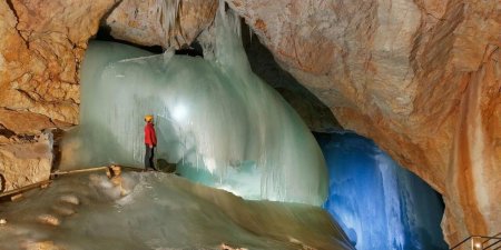 Австрия Ледяная пещера Айсризенвельт