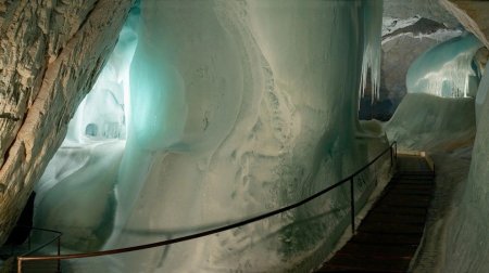 Австрия Ледяная пещера Айсризенвельт