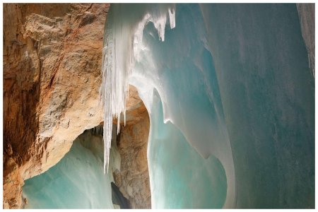 Пещера Айсризенвельт в Австрии