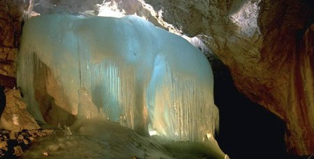 Австрия Ледяная пещера Айсризенвельт
